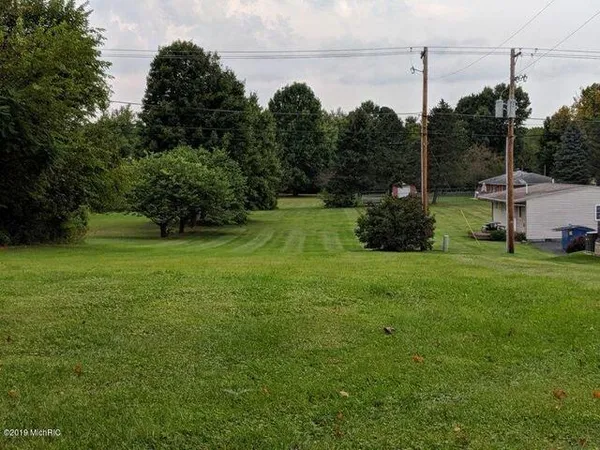 $66,500 | 1025 East Front Street, Buchanan, MI 49107