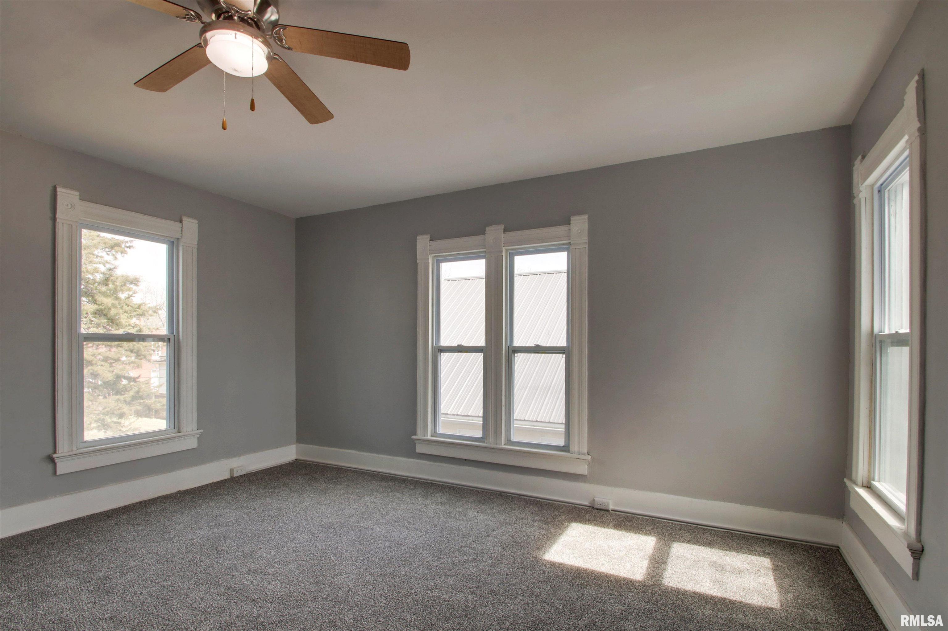 1029 Madison Street Quincy, IL 62301 - Photo 15 of 23
