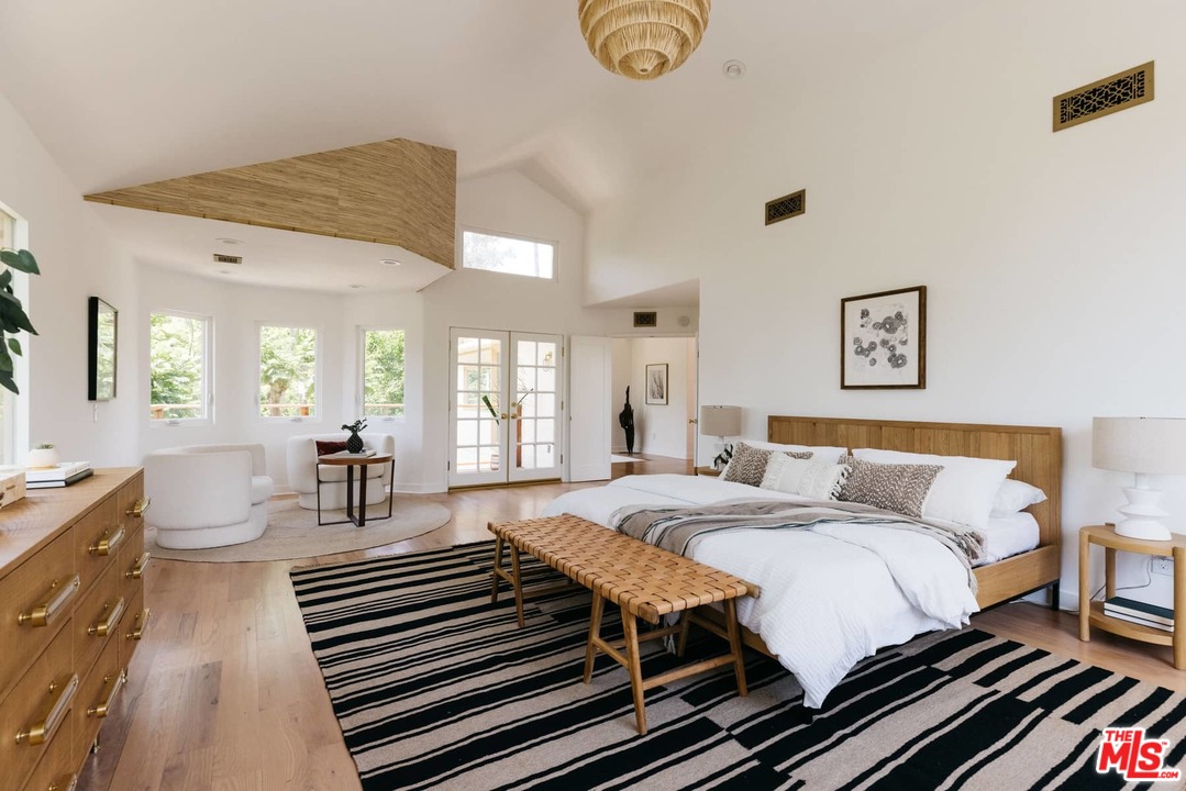 1435 Crest Drive Altadena, CA 91001 - Photo 34 of 54 a bedroom with double bed and a window