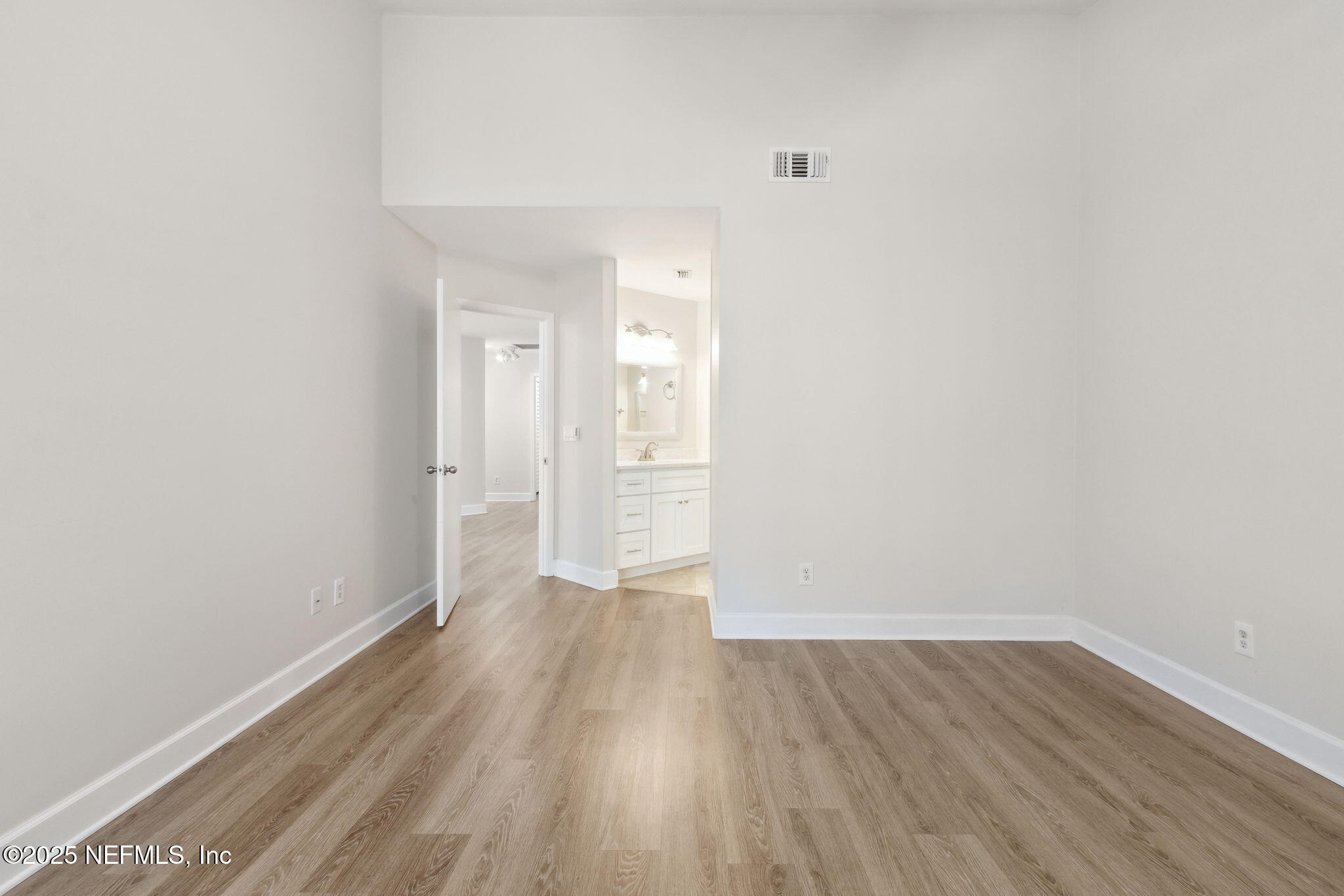 14 Turtleback Trail Ponte Vedra Beach, FL 32082 - Photo 16 of 63 Primary Bedroom