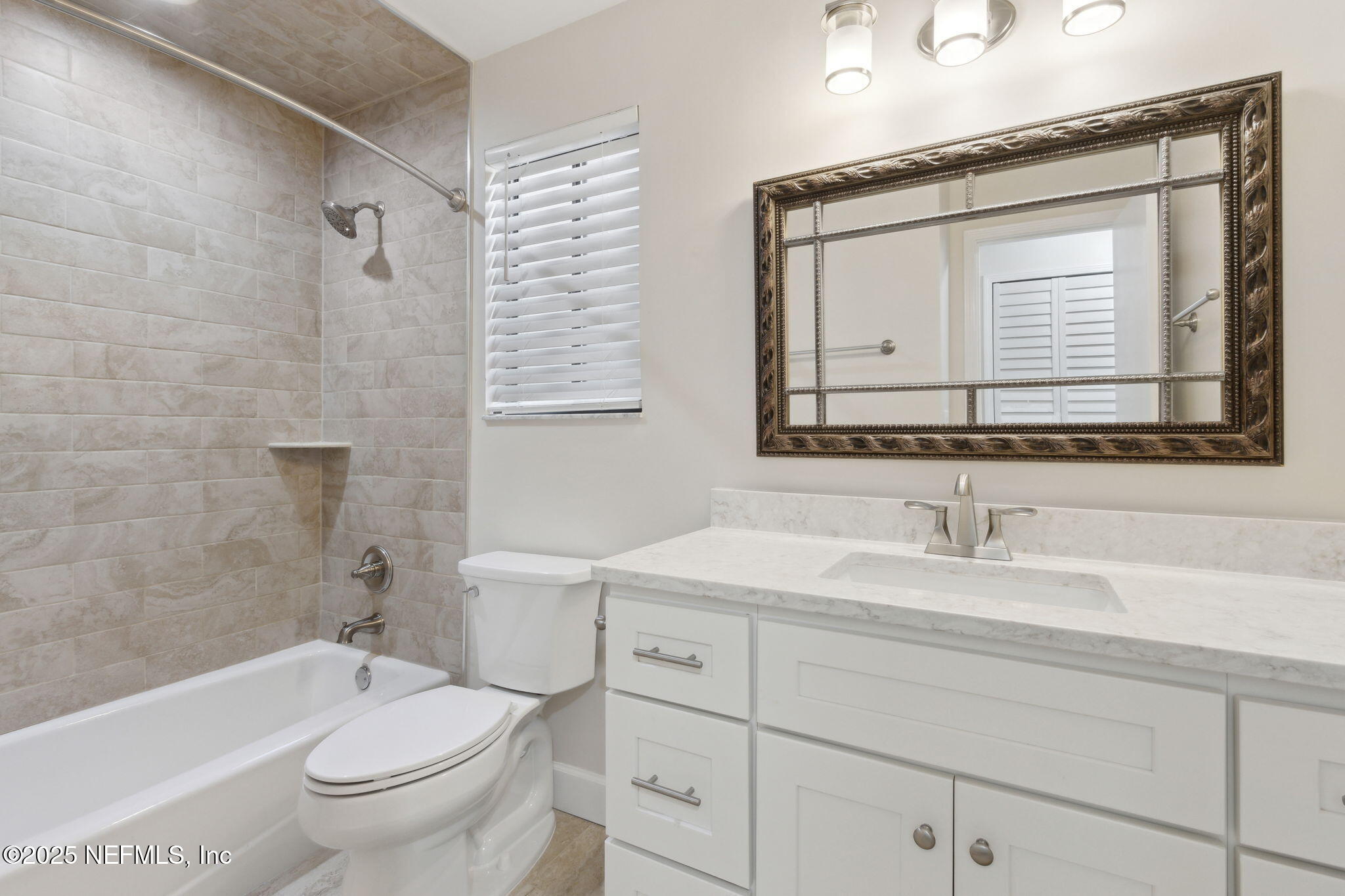 14 Turtleback Trail Ponte Vedra Beach, FL 32082 - Photo 20 of 63 Guest Bathroom