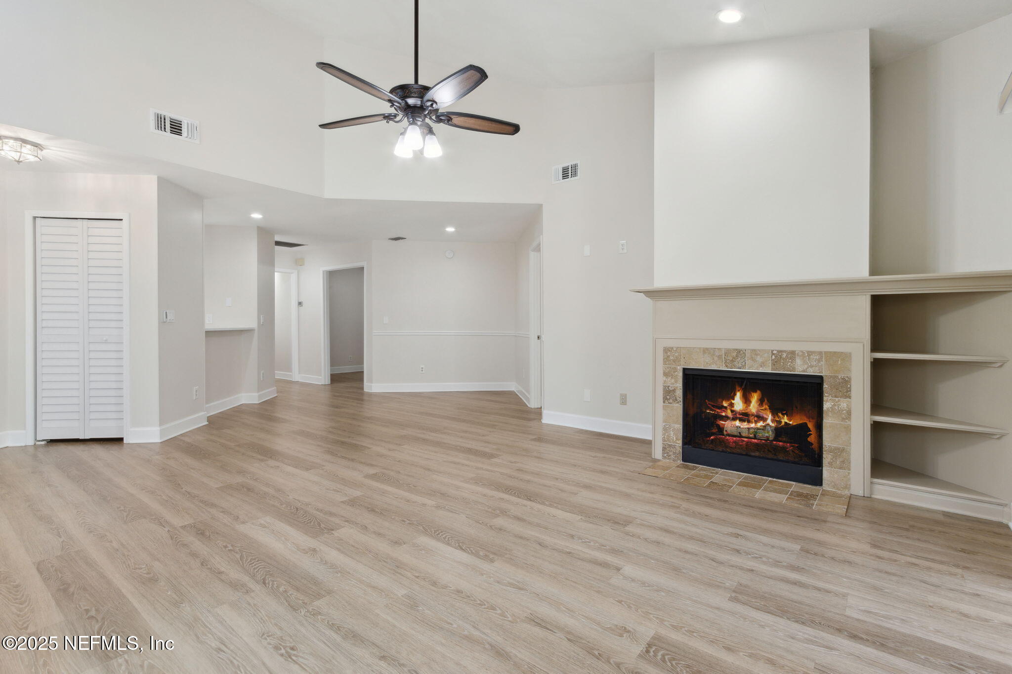 14 Turtleback Trail Ponte Vedra Beach, FL 32082 - Photo 6 of 63 Family Room & Dining