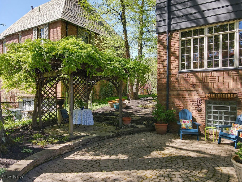 16300 Glynn Road Cleveland, OH 44112 - Photo 43 of 49