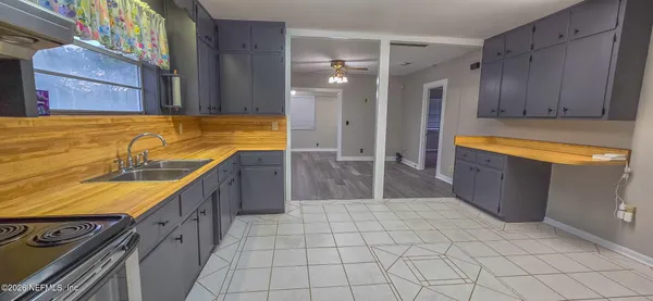 $479,000 | 6251 Dunn Avenue, Jacksonville, FL 32218