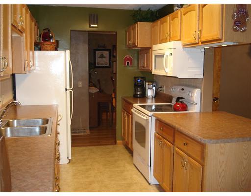727 Windsor Road Troy, OH 45373 - Photo 7 of 18 Gallery Image 7
