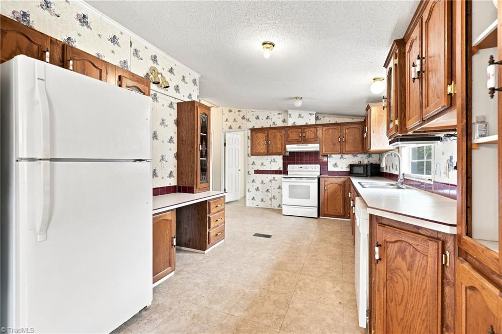 151 Christopher Road Stokesdale, NC 27357 - Photo 22 of 39 Gallery Image 22