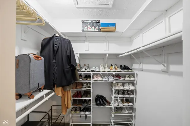 $270,000 | 6710 Limerick Court, Indianapolis, IN 46250