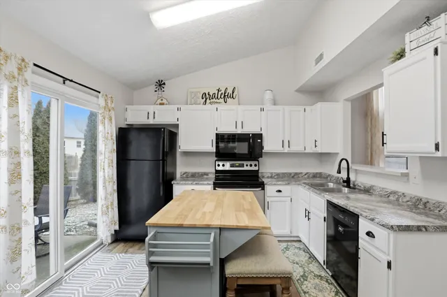 $270,000 | 6710 Limerick Court, Indianapolis, IN 46250