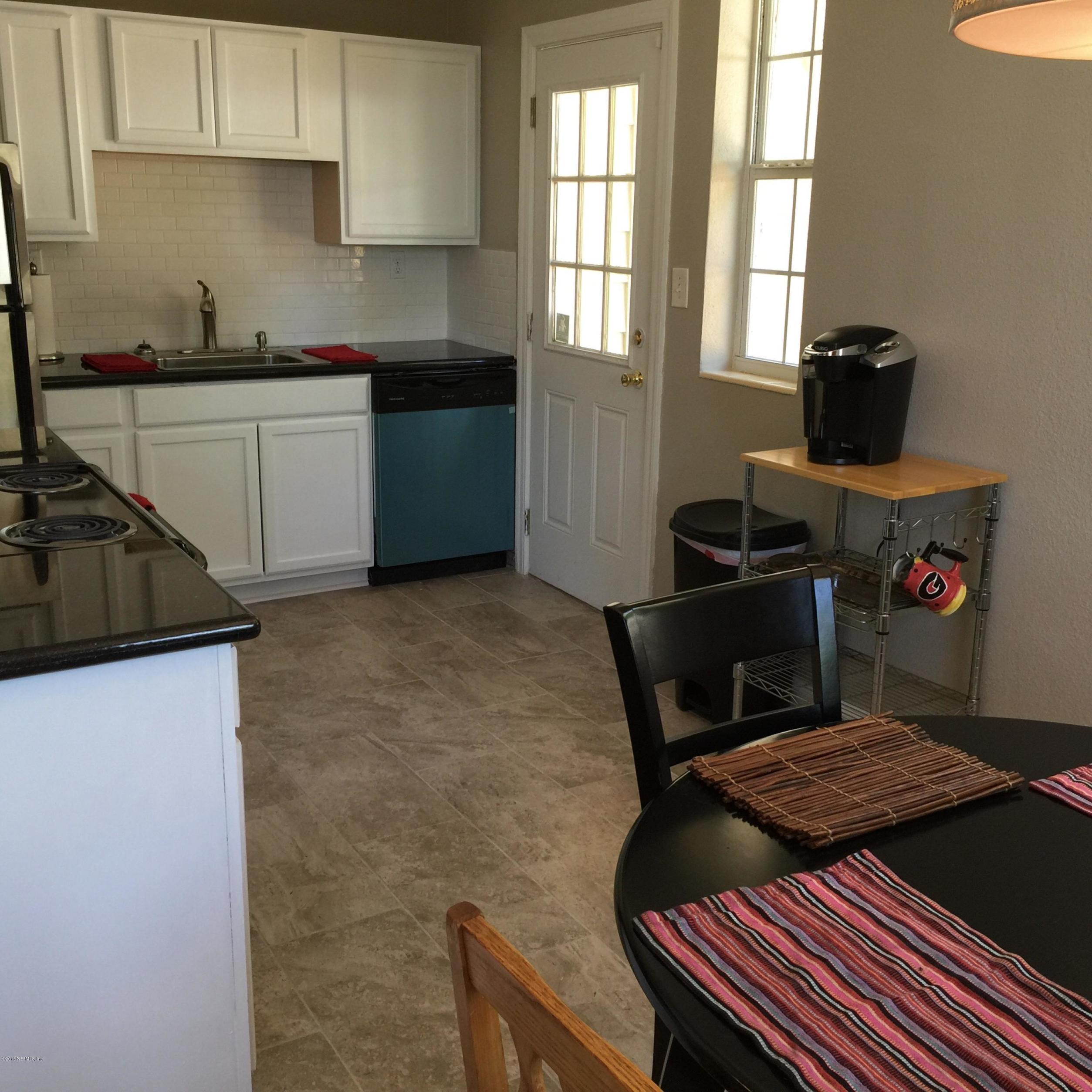 711 Valley Forge Road Jacksonville, FL 32208 - Photo 3 of 11 FullSizeRender (3)