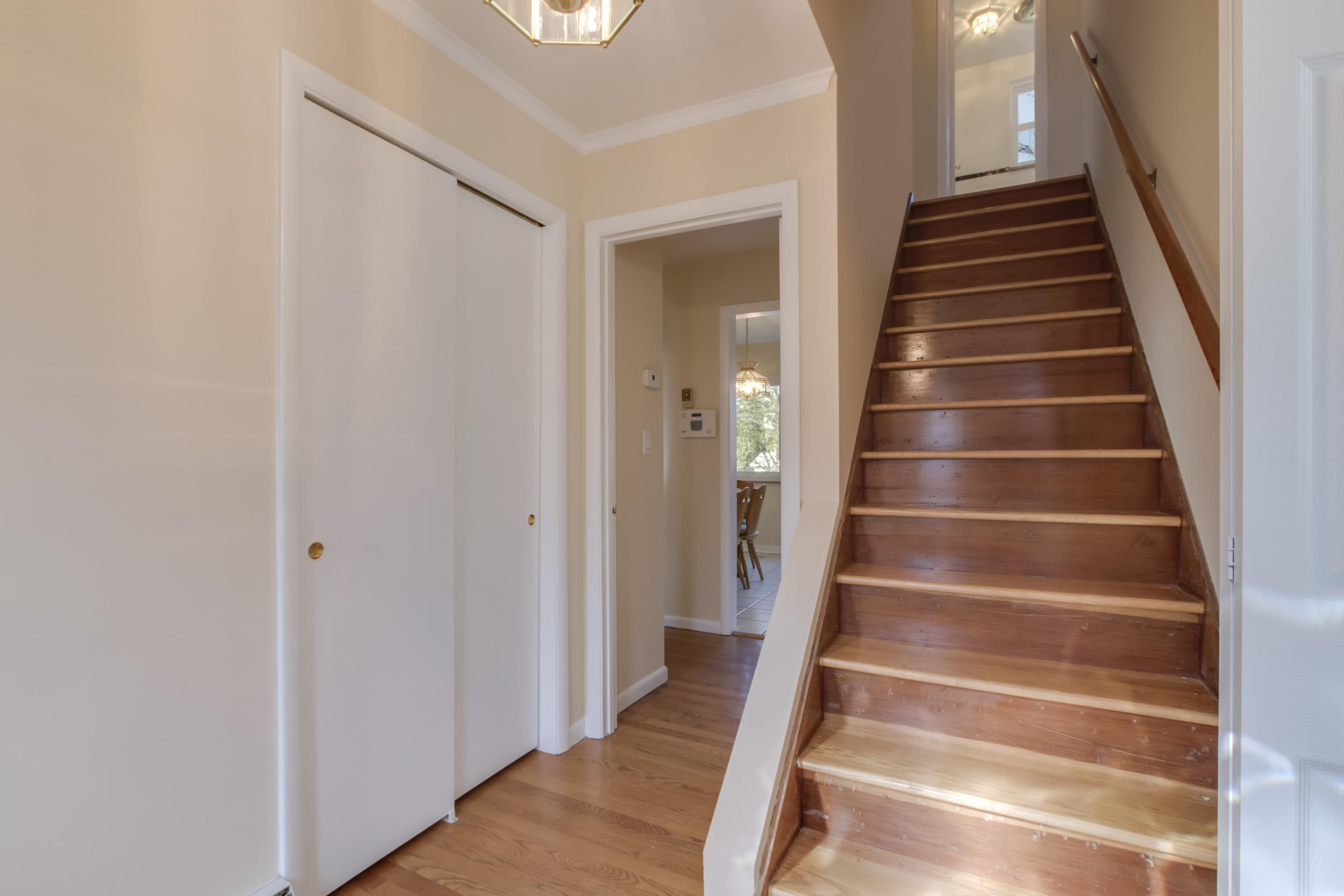 119 Cooper Circle Oak Ridge, TN 37830 - Photo 25 of 34 2ND FLOOR STAIRS