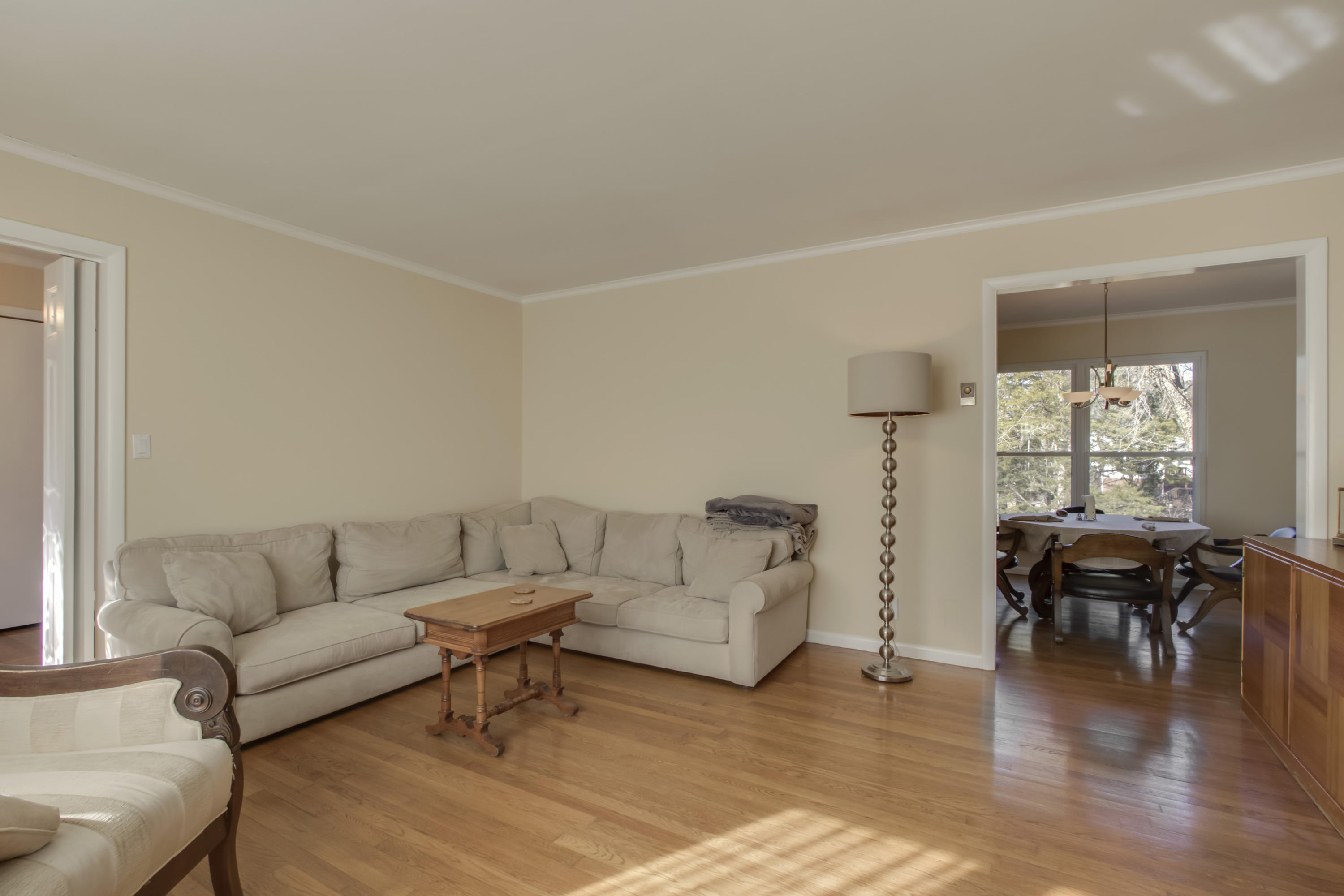 119 Cooper Circle Oak Ridge, TN 37830 - Photo 10 of 34 EASY ROOM FLOW