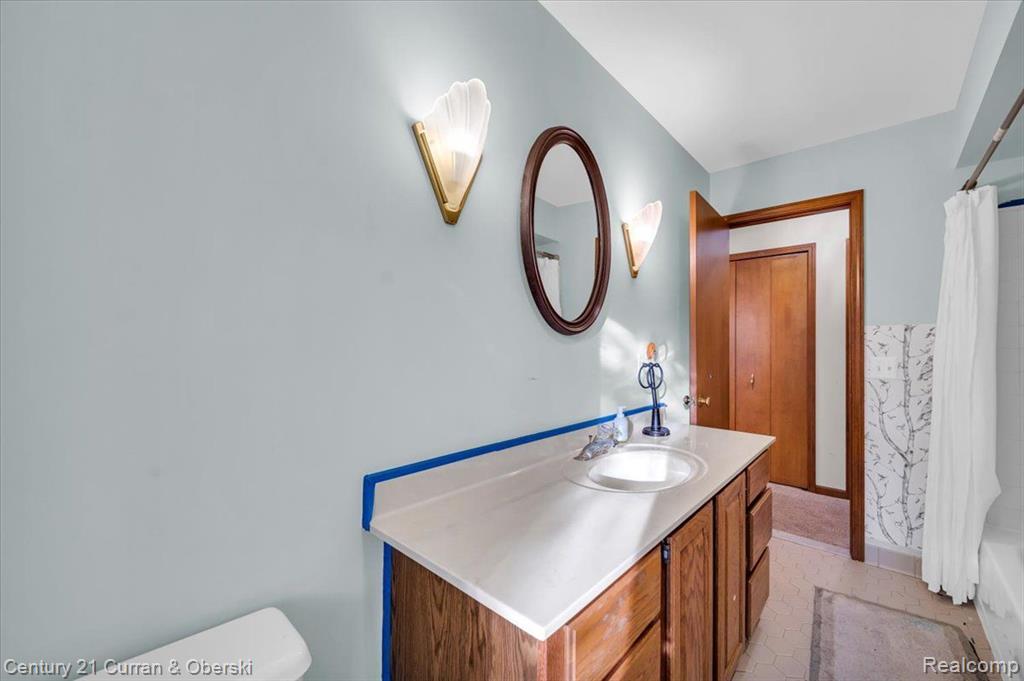 1581 South Hickory Ridge Road Highland, MI 48357 - Photo 20 of 44