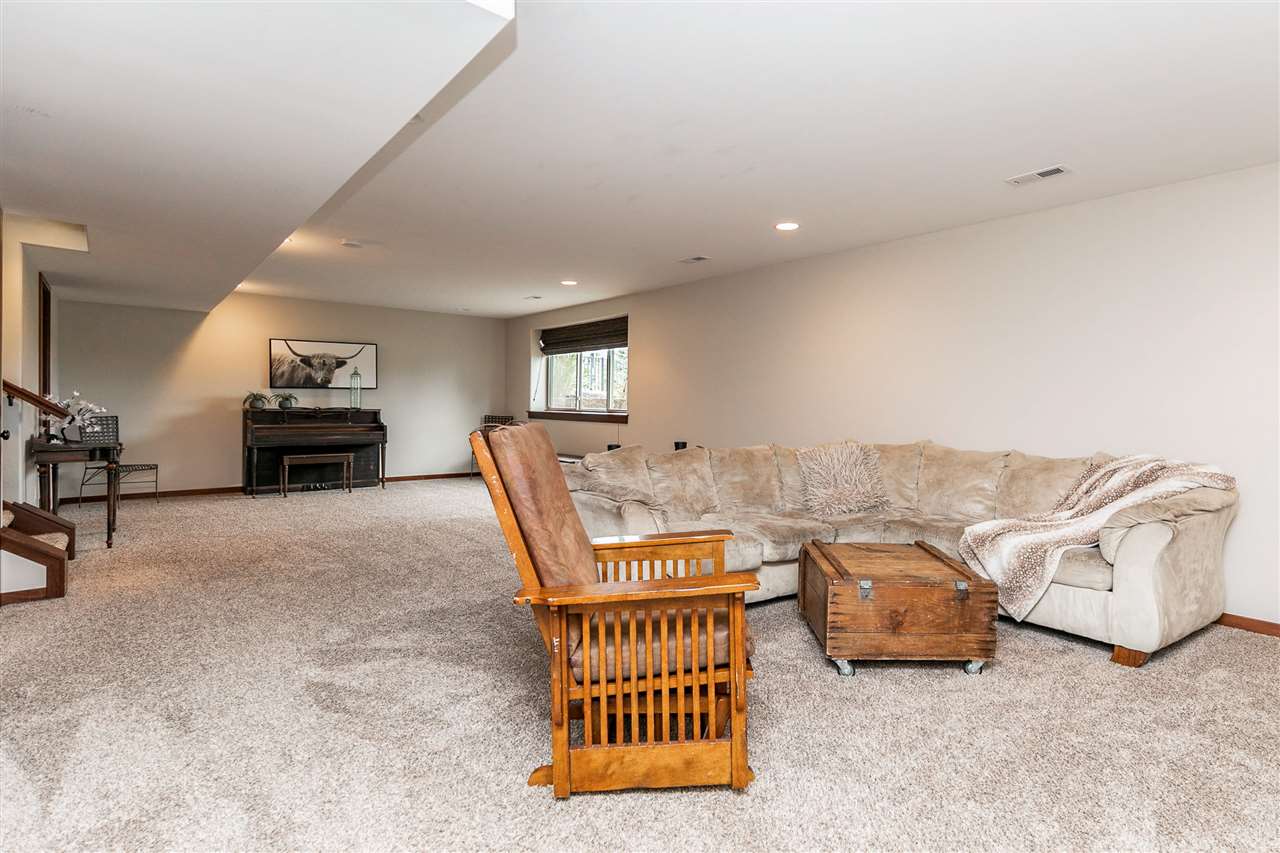 1105 Wood Lily Road Solon, IA 52333 - Photo 29 of 46 Gallery Image 29