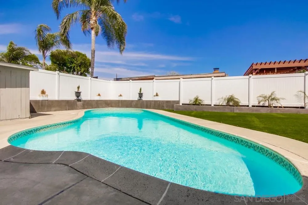 9847 Via Rita Santee, CA 92071 - Photo 40 of 46 Gallery Image 40