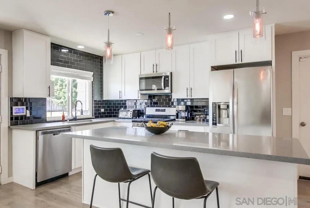 9847 Via Rita Santee, CA 92071 - Photo 9 of 46 Gallery Image 9