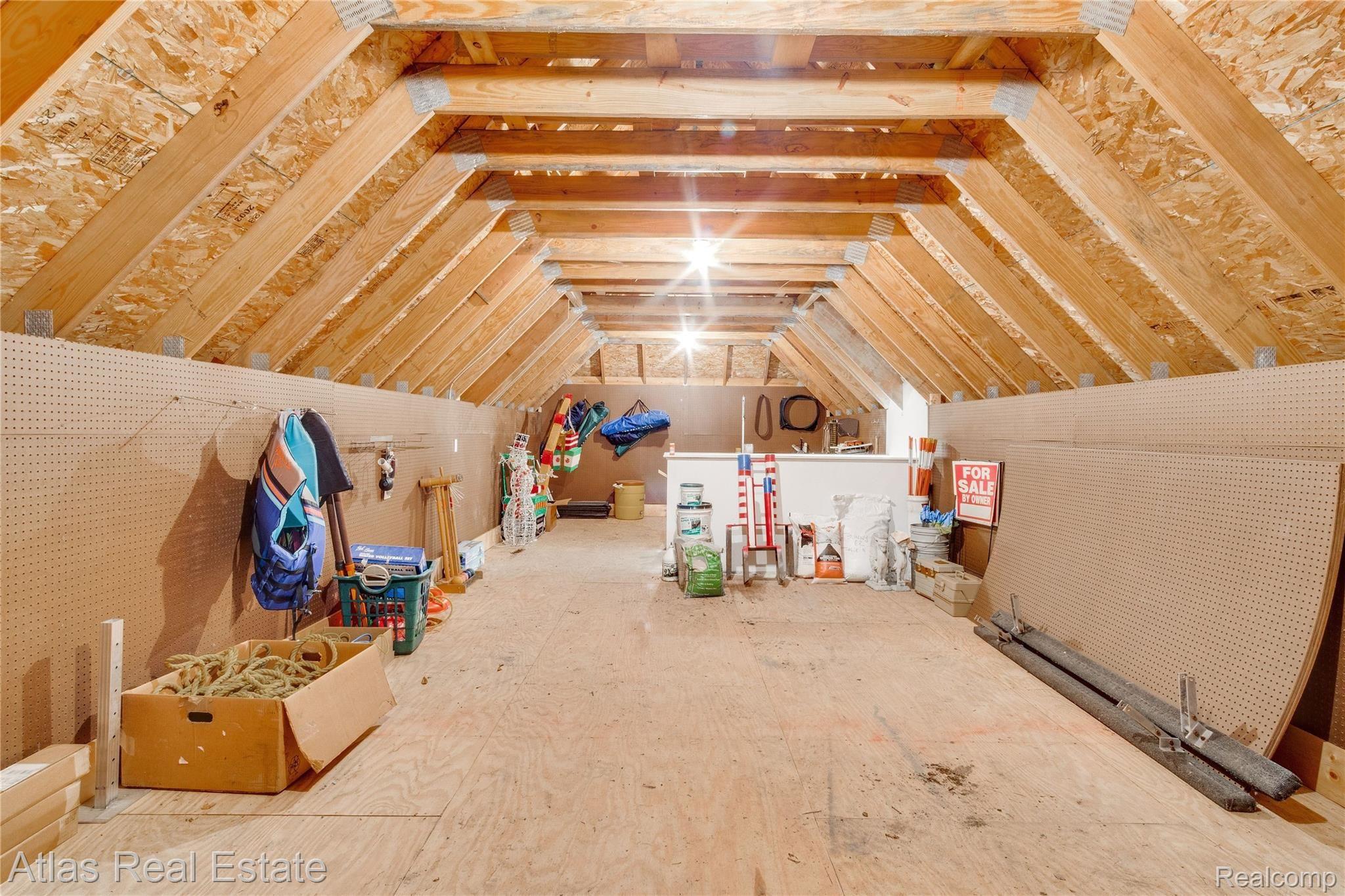 9077 Ridge Road Goodrich, MI 48438 - Photo 73 of 73 2nd story of 5 car.jpg