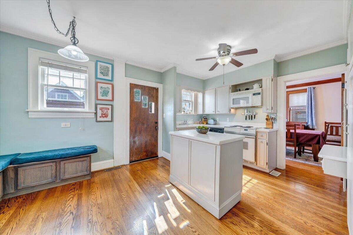 1806 Warrington Road Southwest Roanoke, VA 24015 - Photo 22 of 56 22-MIB01695