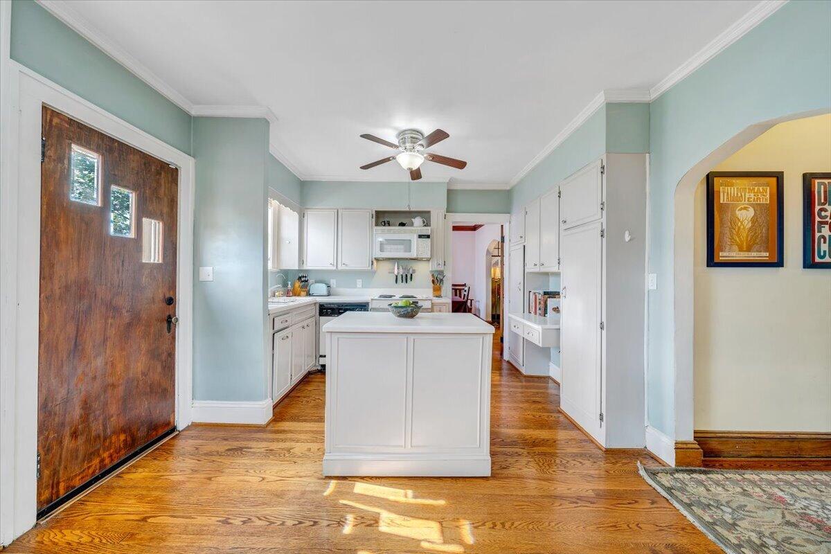 1806 Warrington Road Southwest Roanoke, VA 24015 - Photo 24 of 56 24-MIB01701