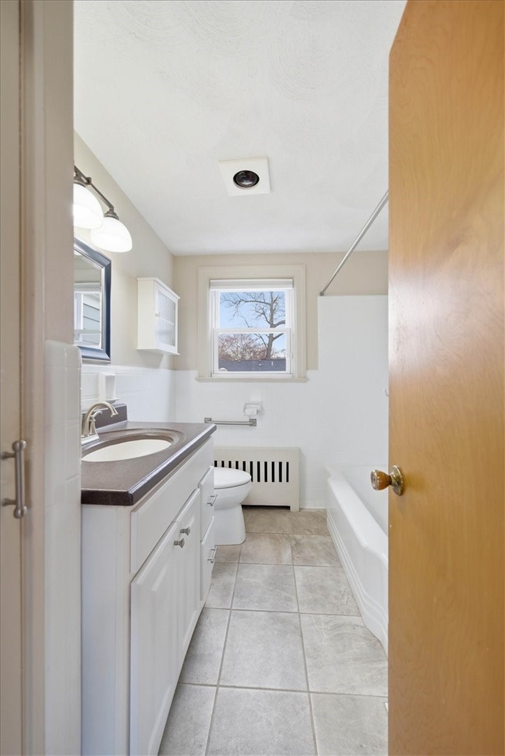 28 Glenbrook Road Warwick, RI 02889 - Photo 24 of 43 Updated full bath