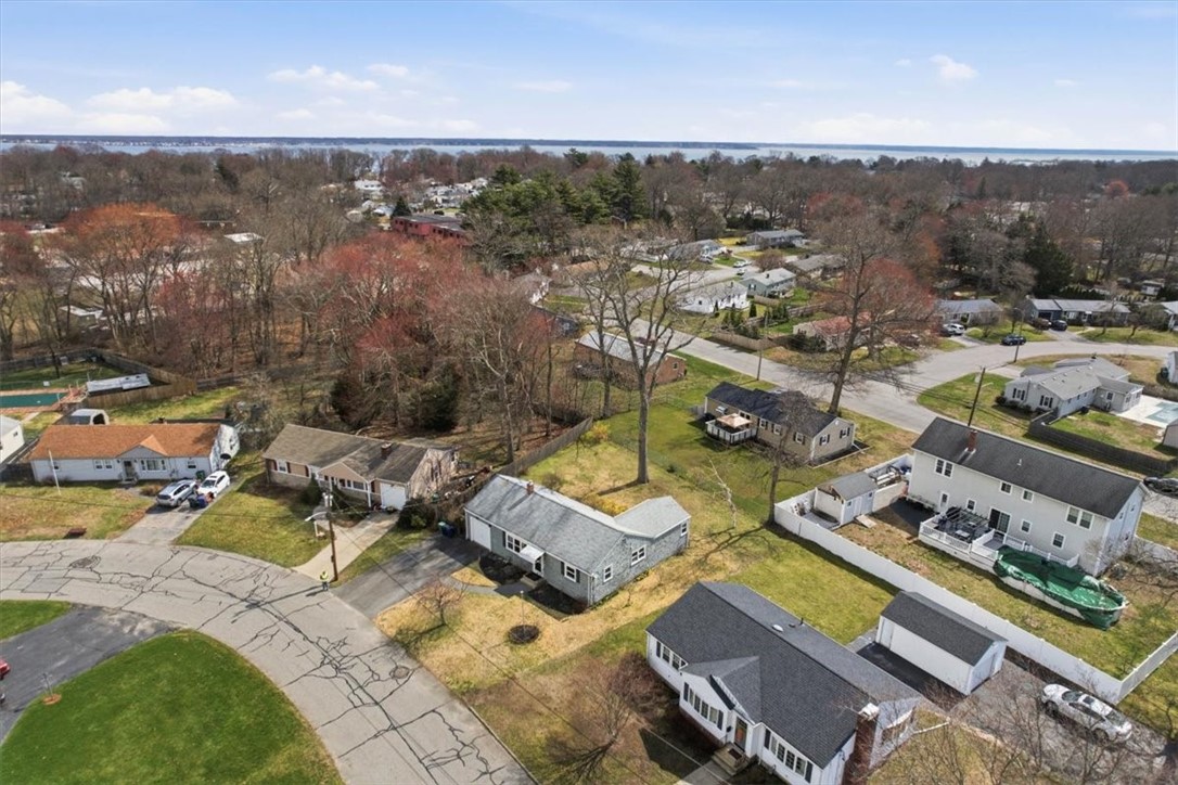 28 Glenbrook Road Warwick, RI 02889 - Photo 6 of 43 A fantastic opportunity for first-time buyers, downsizers, or investors seeking value in a coastal community!
