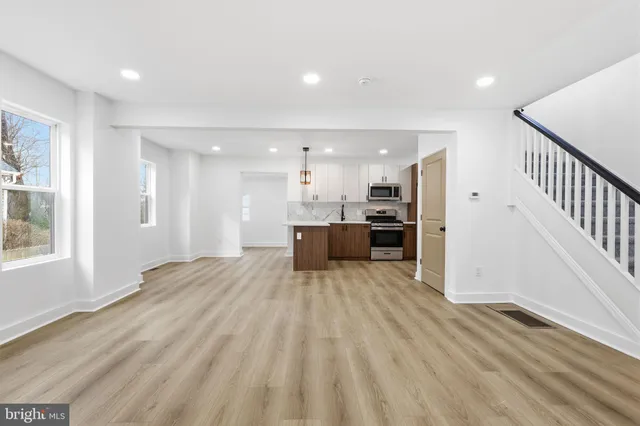 $2,950 | 7803 Monroe Avenue, Bristol, PA 19007