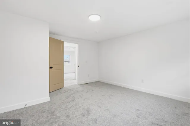 $2,950 | 7803 Monroe Avenue, Bristol, PA 19007