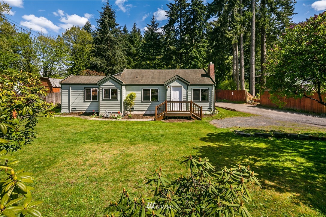 7515 Lower Ridge Road Everett, WA 98203 - Photo 2 of 20