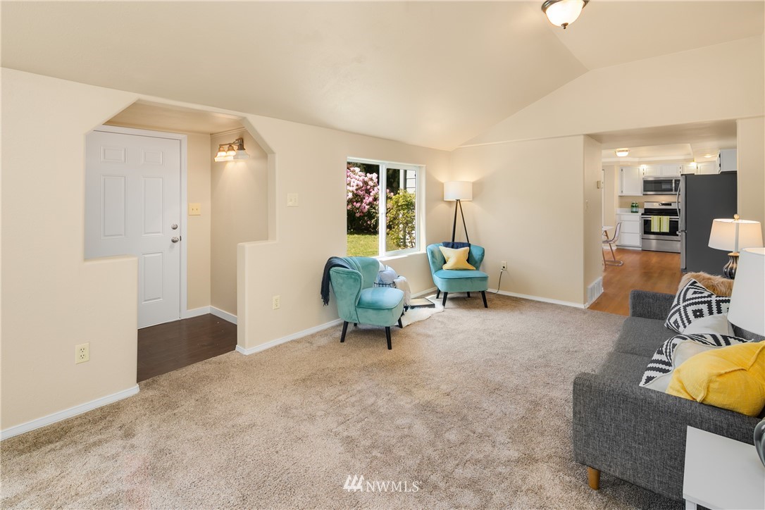 7515 Lower Ridge Road Everett, WA 98203 - Photo 17 of 20