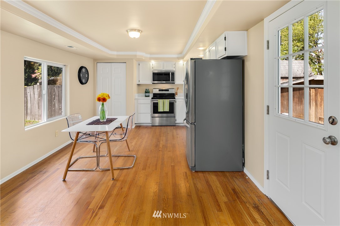 7515 Lower Ridge Road Everett, WA 98203 - Photo 8 of 20
