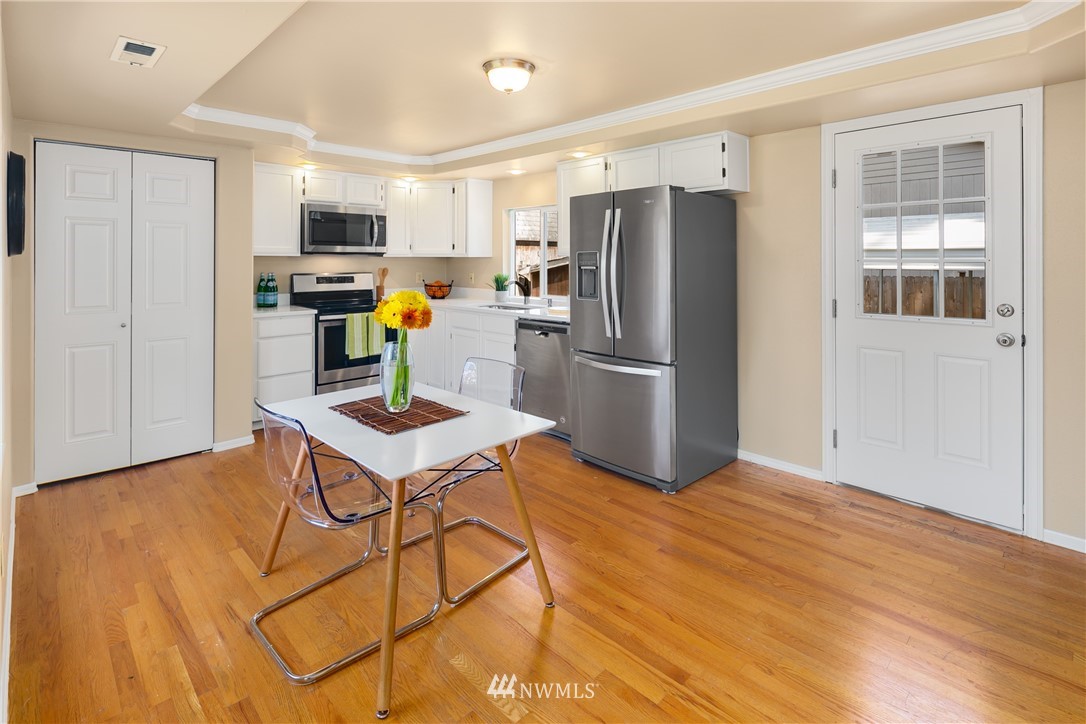 7515 Lower Ridge Road Everett, WA 98203 - Photo 10 of 20