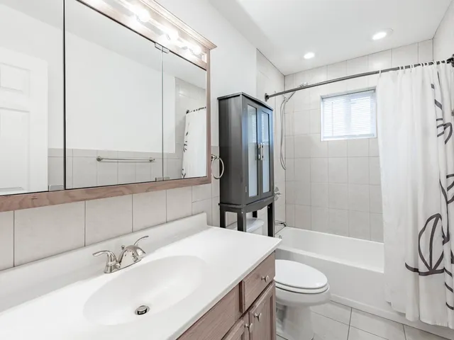 $495,000 | 5242 West Ferdinand Street, Chicago, IL 60644