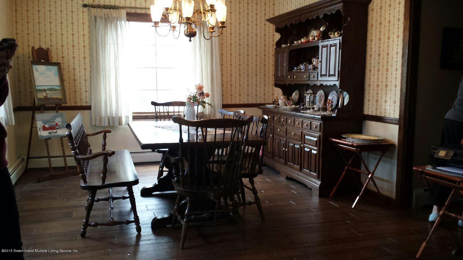 248 London Road Staten Island, NY 10306 - Photo 3 of 7 IMG_3789