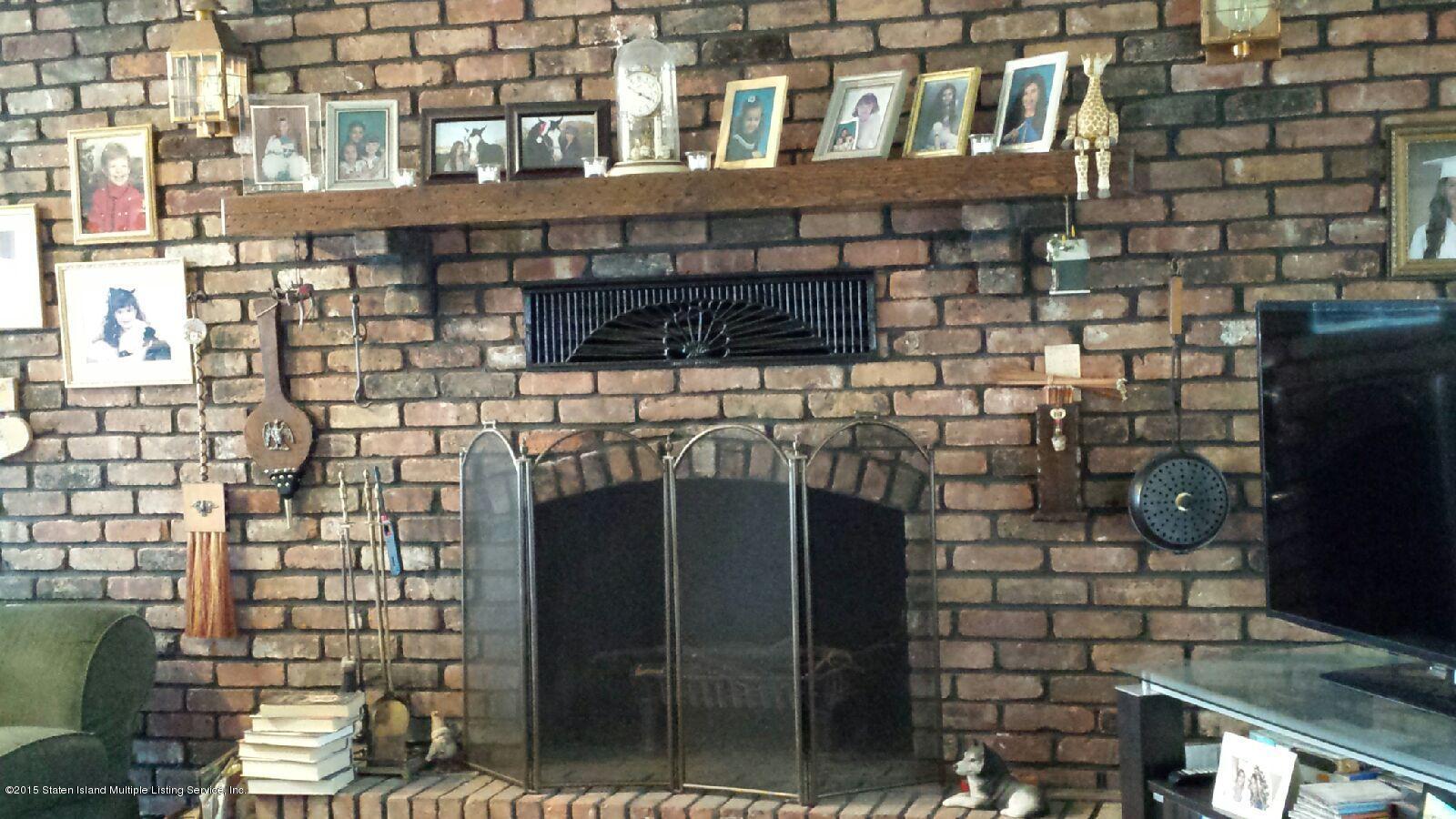 248 London Road Staten Island, NY 10306 - Photo 6 of 7 IMG_3795