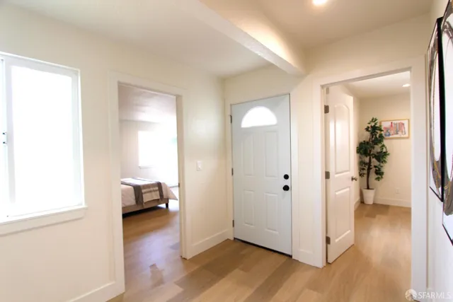 $999,000 | 946 Capitol Avenue, San Francisco, CA 94112