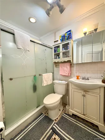 $798,000 | 240-18 Edgewood Street | Rosedale