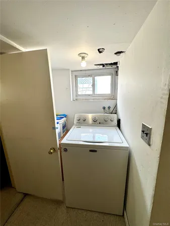 $798,000 | 240-18 Edgewood Street | Rosedale