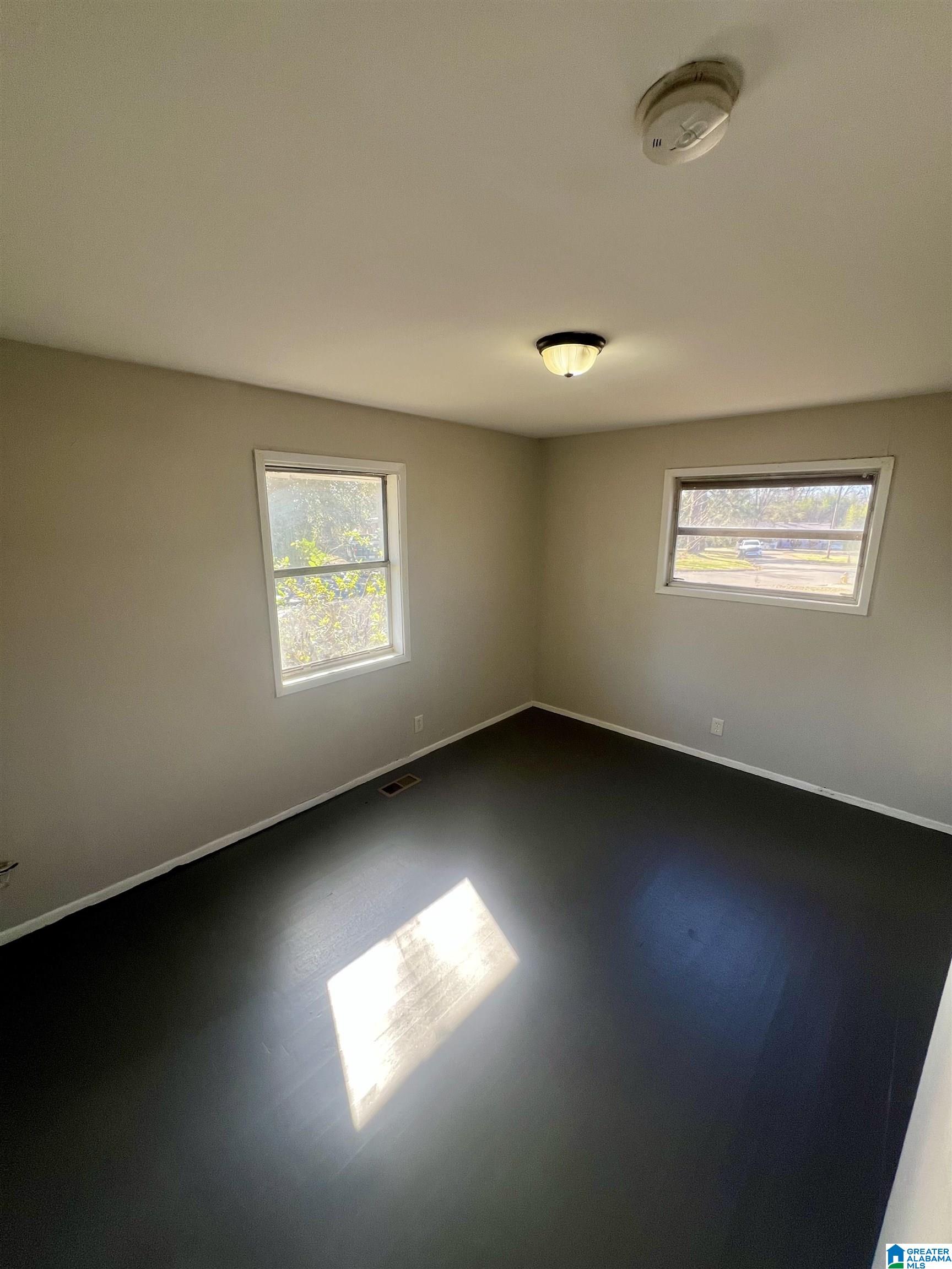 2724 Lee Avenue Southwest Birmingham, AL 35211 - Photo 7 of 11