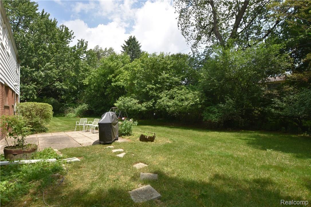 7099 Springridge Road West Bloomfield, MI 48322 - Photo 22 of 24 7099 Springridge_22.JPG