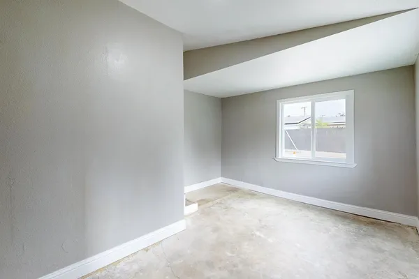 a view of an outdoor space