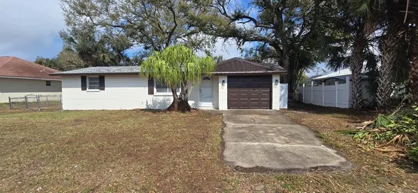 $1,850 | 36 Tulane Road, Venice, FL 34293