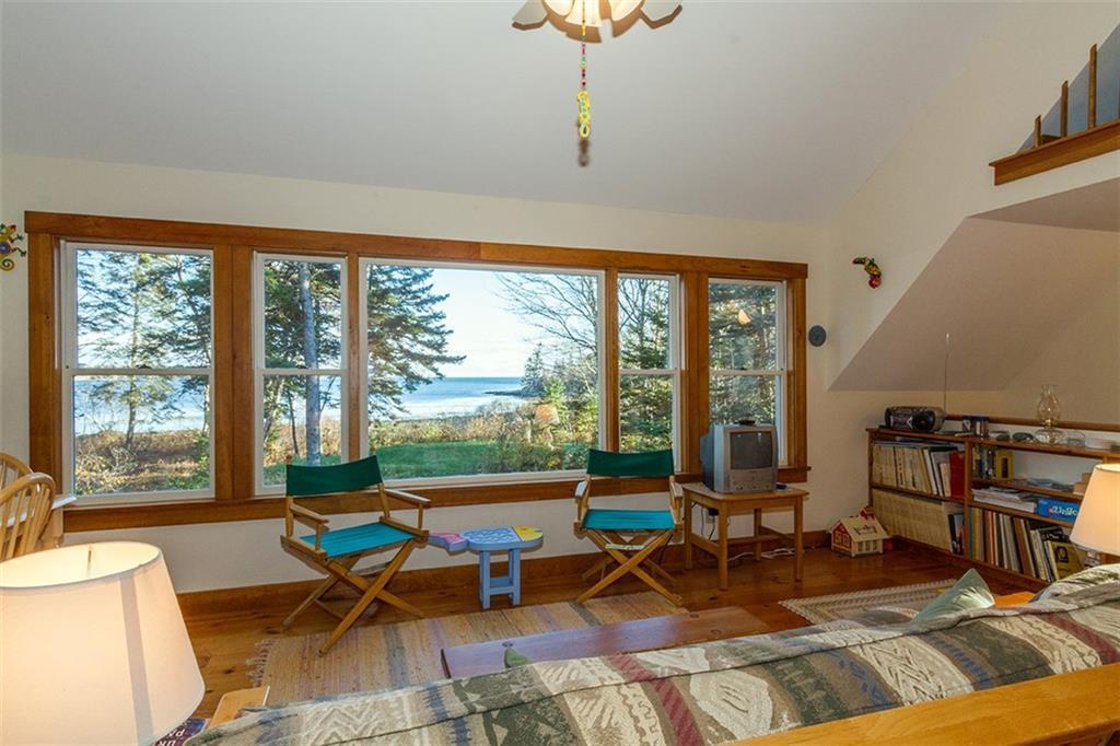 27-28 Peoples Road Tenants Harbor, ME 04860 - Photo 23 of 25 Guest space view