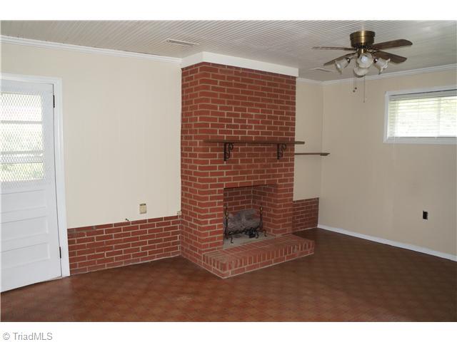 1203 Pepperidge Road Asheboro, NC 27205 - Photo 7 of 16 Den/Family/Great Room.