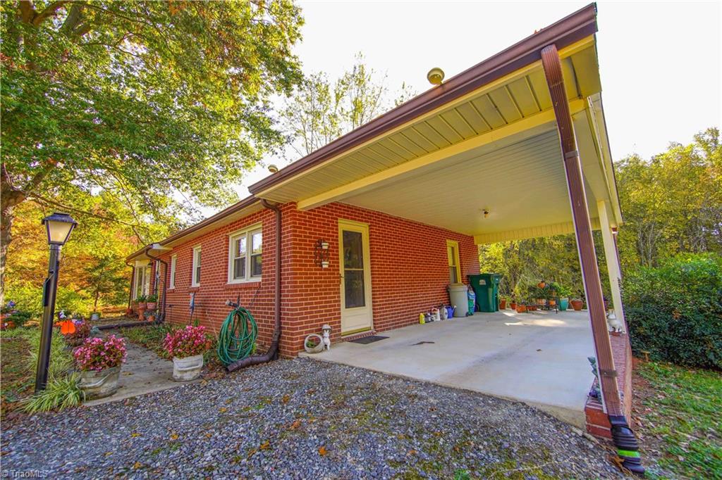 7194 Styers Ferry Road Clemmons, NC 27012 - Photo 3 of 24