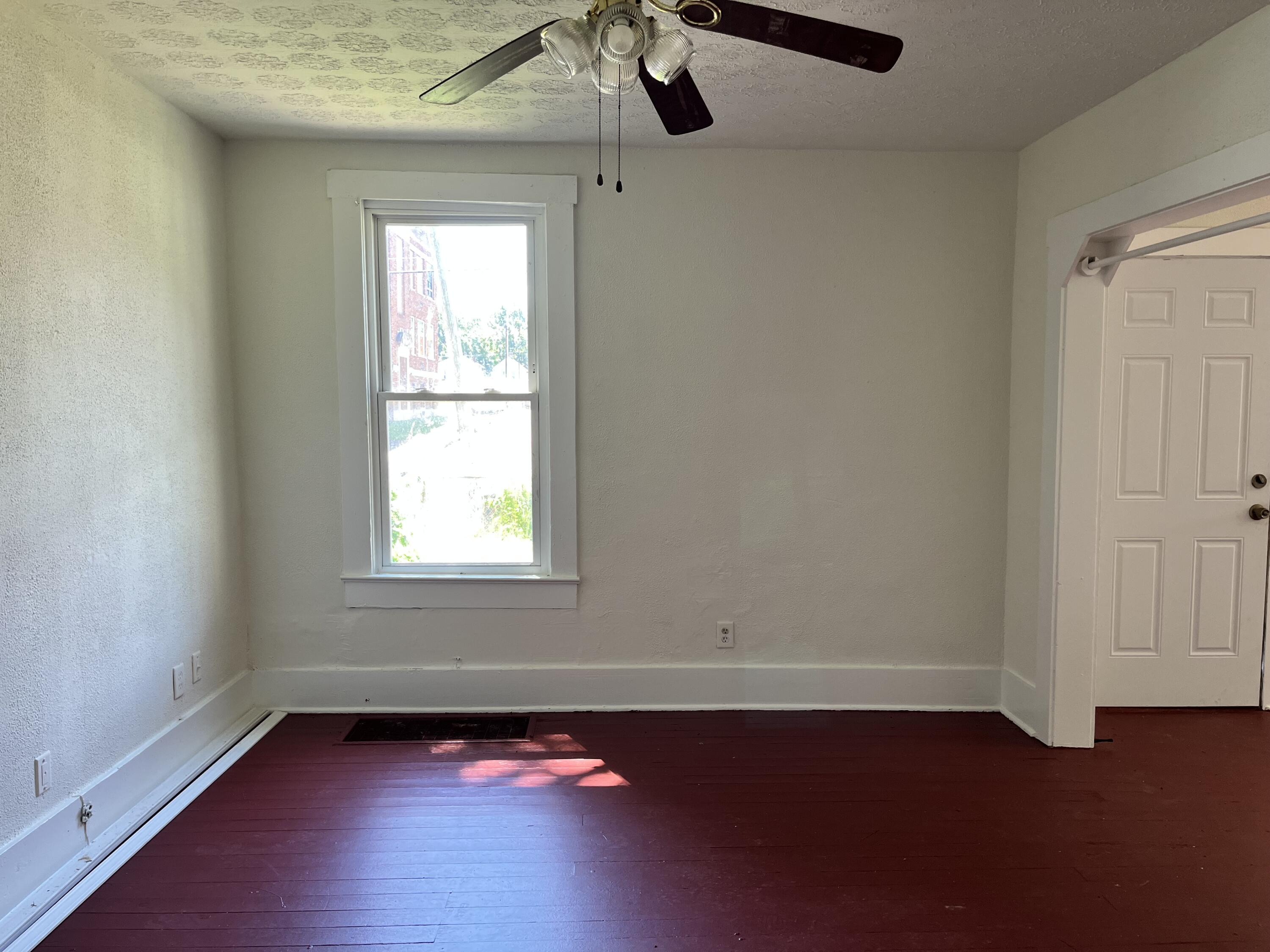 824 West North Street Springfield, OH 45504 - Photo 4 of 7