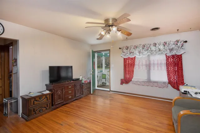 $90,000 | 838 South Bleckley Drive, Wichita, KS 67218