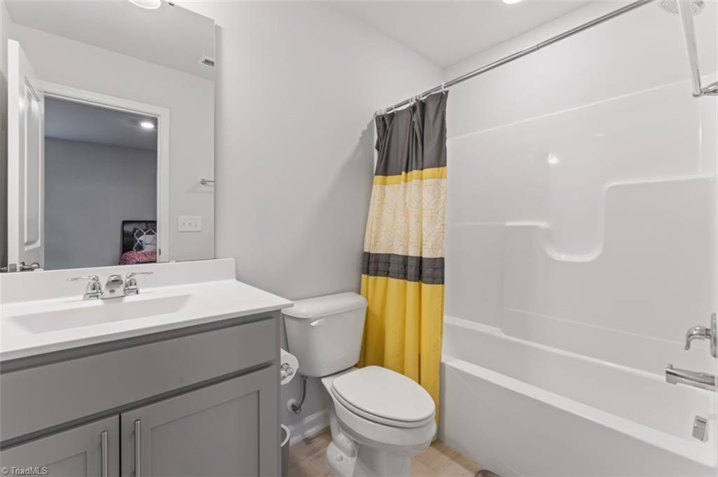 2544 Laurel Valley Way Raleigh, NC 27604 - Photo 15 of 19 Gallery Image 15