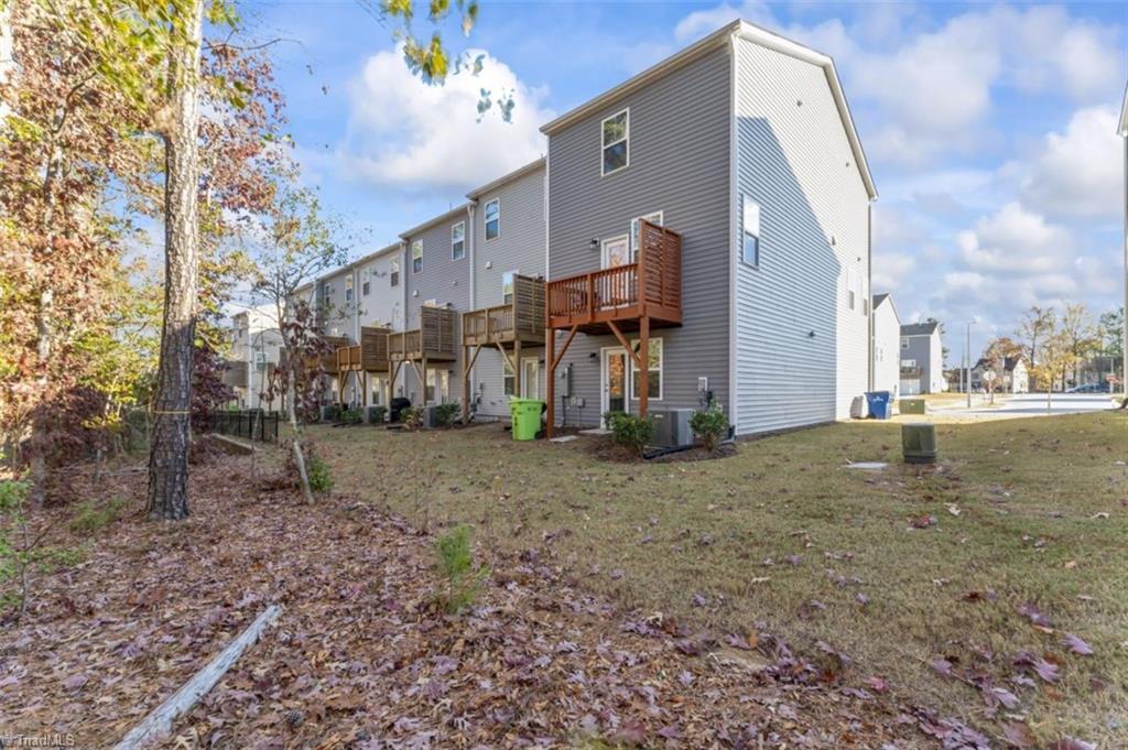 2544 Laurel Valley Way Raleigh, NC 27604 - Photo 3 of 19 Gallery Image 3