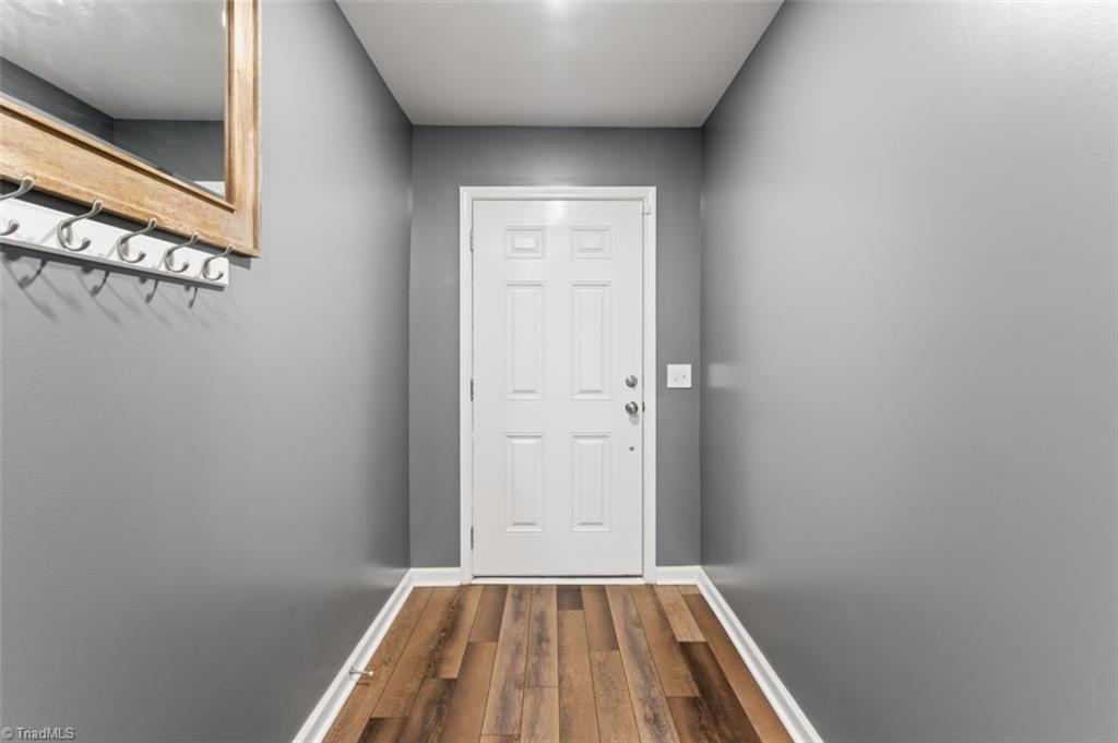 2544 Laurel Valley Way Raleigh, NC 27604 - Photo 5 of 19 Gallery Image 5