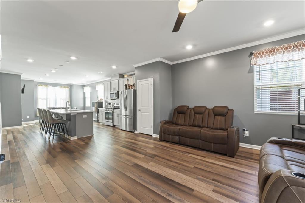 2544 Laurel Valley Way Raleigh, NC 27604 - Photo 9 of 19 Gallery Image 9