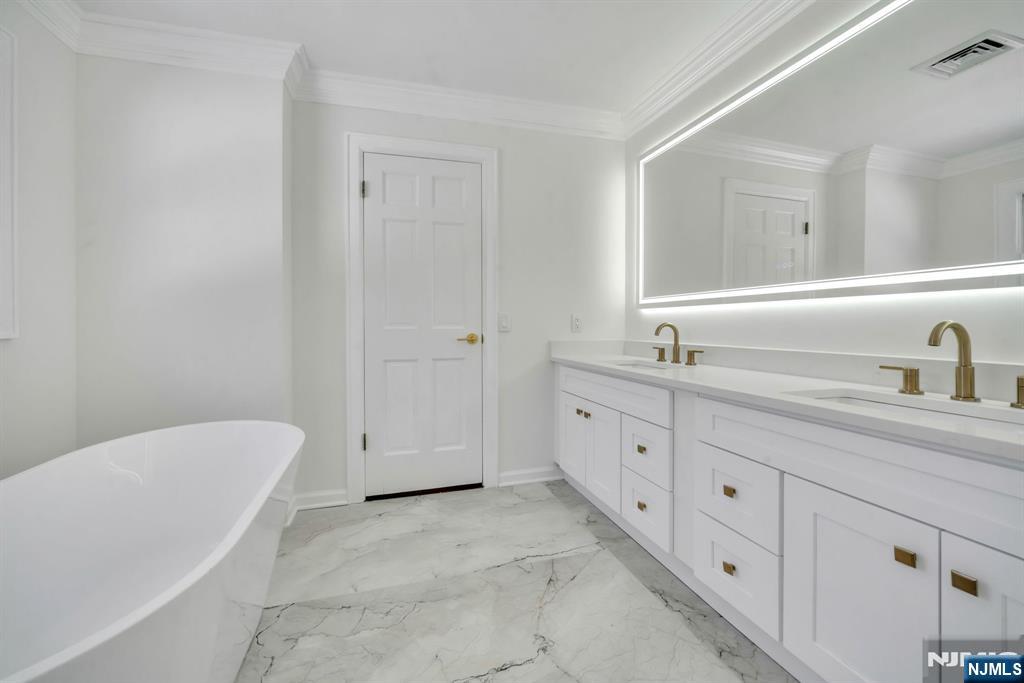 853 Shadow Ridge Road Franklin Lakes, NJ 07417 - Photo 39 of 50